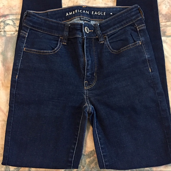 Like New American Eagle Dark Wash Hi-Rise Super Stretch Jegging (2R) - Picture 2 of 8